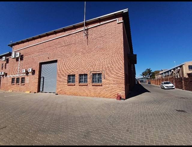 INDUSTRIAL PROPERTY TO RENT IN HENNOPSPARK